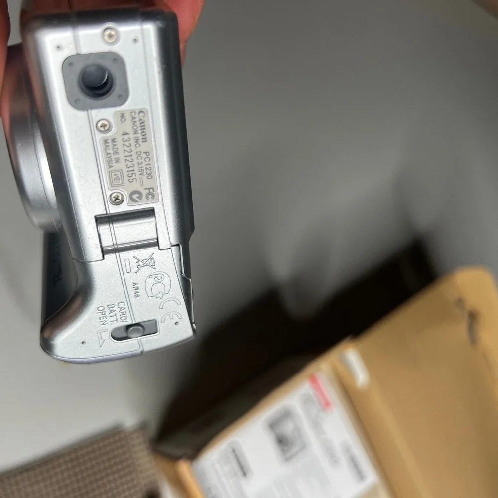 Canon PowerShot A550 7.1MP Digital Camera 4x Optical Zoom Silver PC1230 Boxed